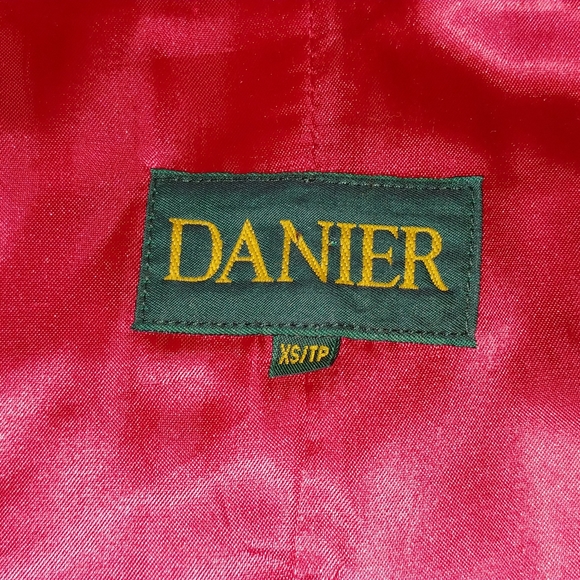 Vintage Danier Suede Jacket & Skirt Set - Picture 3 of 12